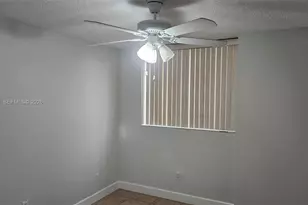 10625 SW 112th Ave, Miami, FL 33176 - Photo 10