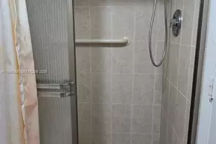 7400 Miami Lakes Dr, Miami Lakes, FL 33014 - Photo 14