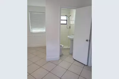 2910 NW 6th Ct #2, Pompano Beach, FL 33069 - Photo 6