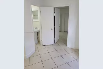 2910 NW 6th Ct #2, Pompano Beach, FL 33069 - Photo 2