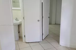 2910 NW 6th Ct, Pompano Beach, FL 33069 - Photo 2