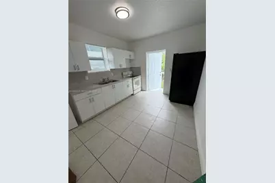 7001 NW 4th Ct #BACK, Miami, FL 33150 - Photo 8