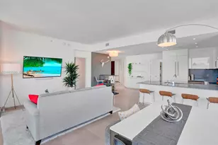 88 SW 7th St, Miami, FL 33130 - Photo 4