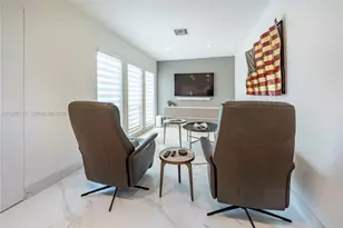 302 N Highland Dr, Hollywood, FL 33021 - Photo 16