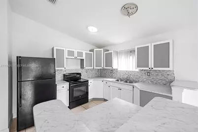 12418 SW 230th St, Miami, FL 33170 - Photo 8