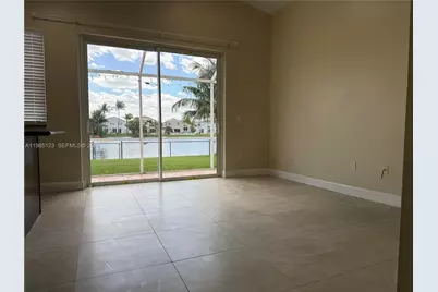 15686 NW 12th Mnr #15686, Pembroke Pines, FL 33028 - Photo 6