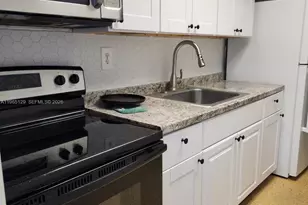 1450 NE 170th St, North Miami Beach, FL 33162 - Photo 4