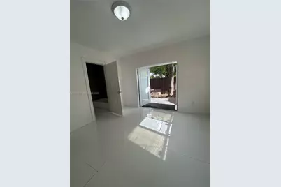 551 NW 41st St #4, Miami, FL 33127 - Photo 8