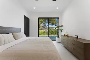301 NE 27th Dr, Wilton Manors, FL 33334 - Photo 10