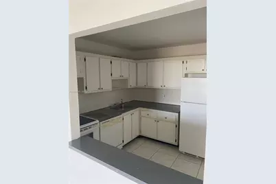 16950 W Dixie Hwy #A-529, North Miami Beach, FL 33160 - Photo 4