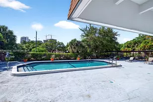 16950 W Dixie Hwy, North Miami Beach, FL 33160 - Photo 20
