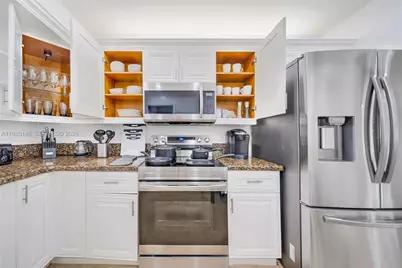 8420 Pasadena Blvd, Pembroke Pines, FL 33024 - Photo 32