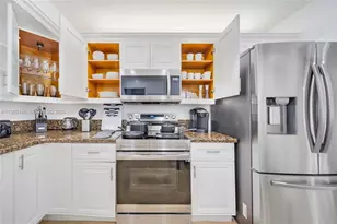 8420 Pasadena Blvd, Pembroke Pines, FL 33024 - Photo 32