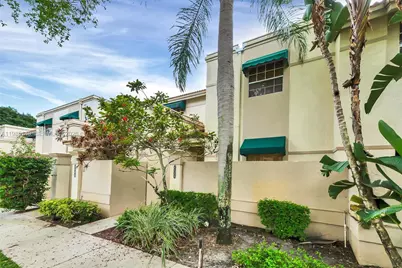 6538 Via Regina #9, Boca Raton, FL 33433 - Photo 2