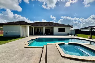 20449 SW 328th St, Homestead, FL 33030 - Photo 16