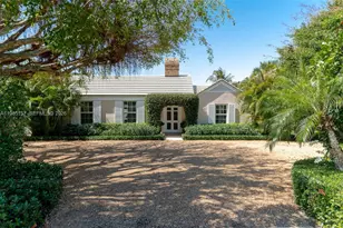 74 Gomez Rd, Jupiter Island, FL 33455 - Photo 1