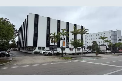 2500 Hollywood Blvd #203, Hollywood, FL 33020 - Photo 2