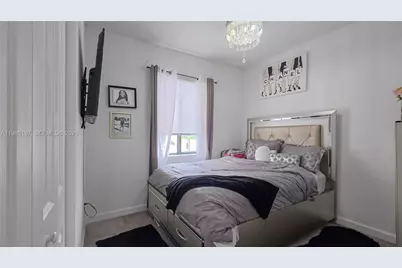 325 NE 208th Ter, Miami, FL 33179 - Photo 18