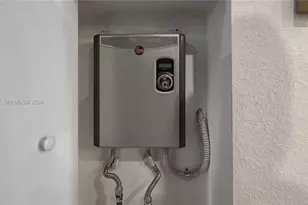 325 NE 208th Terrace, Miami, FL 33179 - Photo 24