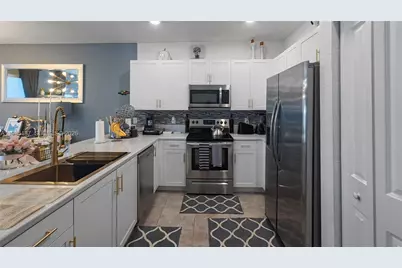 325 NE 208th Ter, Miami, FL 33179 - Photo 30
