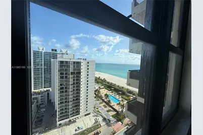 2555 Collins Ave #2002, Miami Beach, FL 33140 - Photo 32