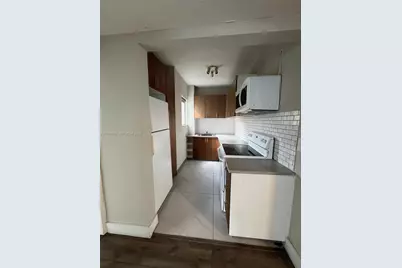 1700 NW 22 Ct #7 (Upper), Miami, FL 33125 - Photo 10