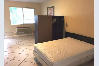 7315 Byron Ave #6, Miami Beach, FL 33141 - Photo 2