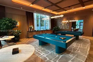 77 SE 5th St, Miami, FL 33131 - Photo 36