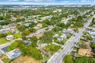 1621 NW 55th St, Miami, FL 33142 - Photo 26