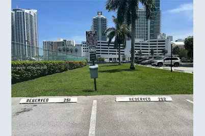 400 Leslie Dr #308, Hallandale Beach, FL 33009 - Photo 4