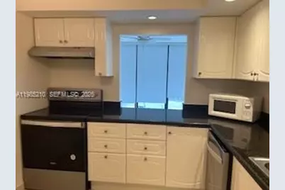 400 Leslie Dr #308, Hallandale Beach, FL 33009 - Photo 6