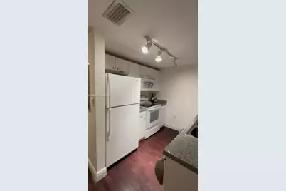 2740 SW 28th Ter #503, Miami, FL 33133 - Photo 4