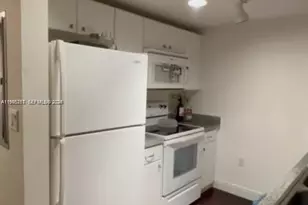 2740 SW 28th Terrace, Miami, FL 33133 - Photo 4