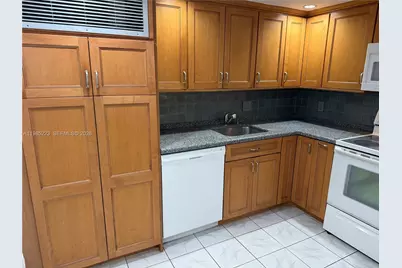 2801 NE 183rd St #912W, Aventura, FL 33160 - Photo 8