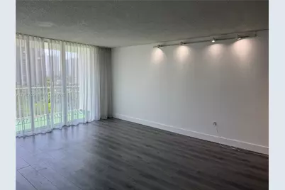 2801 NE 183rd St #912W, Aventura, FL 33160 - Photo 4