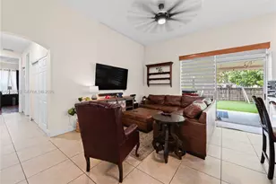28104 SW 165th Ct, Homestead, FL 33033 - Photo 2