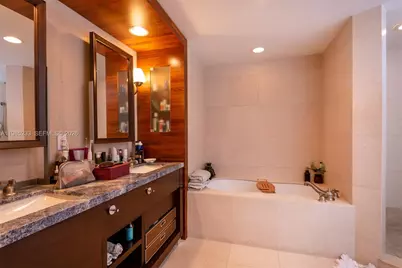 6799 Collins Ave #906, Miami Beach, FL 33141 - Photo 10