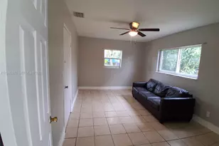 880 NW 129th St, North Miami, FL 33168 - Photo 2