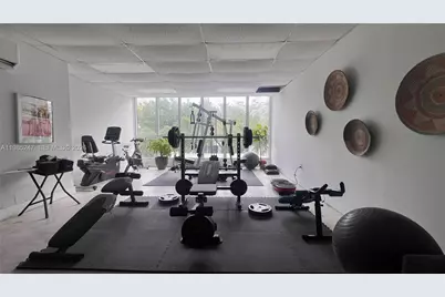 1750 James Ave #10E, Miami Beach, FL 33139 - Photo 12