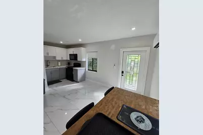 1281 NE 110th St #1285, Miami, FL 33161 - Photo 2