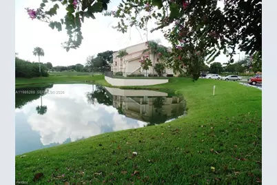 3410 N Pinewalk Dr N #827, Margate, FL 33063 - Photo 12