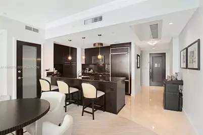 4391 Collins Ave #307, Miami Beach, FL 33140 - Photo 12