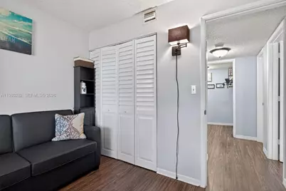 3001 N Oakland Forest Dr #302, Oakland Park, FL 33309 - Photo 18