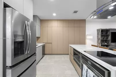 7852 NW 116th Pl, Doral, FL 33178 - Photo 16