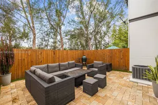 7852 NW 116 Pl, Doral, FL 33178 - Photo 32