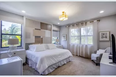 9602 W 35th Ln #0, Hialeah, FL 33018 - Photo 16