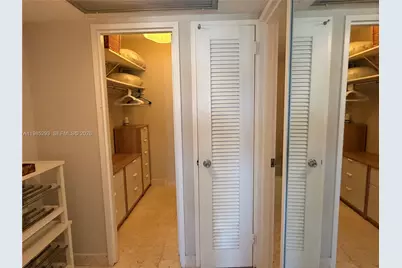 5700 Collins Ave #11A, Miami Beach, FL 33140 - Photo 16