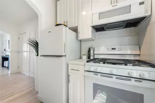 750 Espanola Way, Miami Beach, FL 33139 - Photo 8