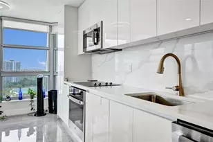 19101 NE 36th Ct, Aventura, FL 33180 - Photo 38