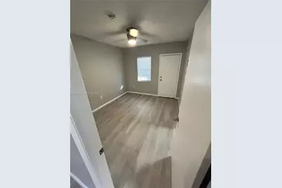 1720 NW 1st Pl #8, Miami, FL 33136 - Photo 10